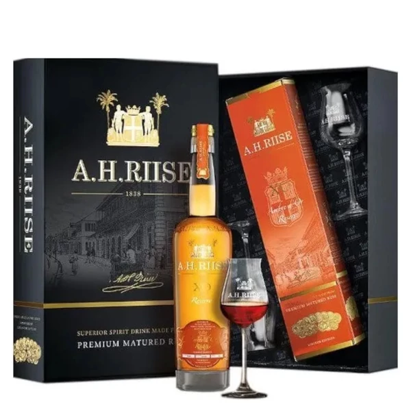 A.H. RIISE XO Reserve Ambre d&#039;Or rum + dd, pohár (0,7l - 40%) - Italakció - Ital rendelés